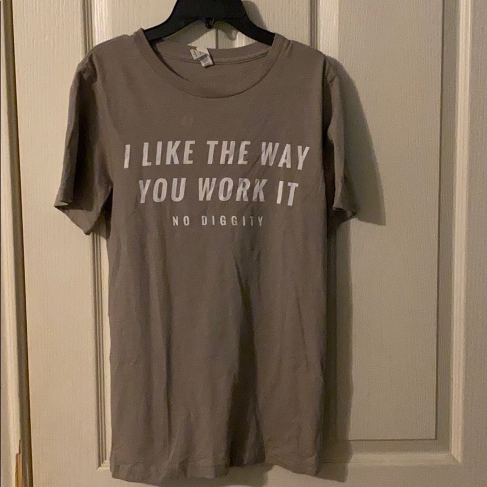 Graphic tee